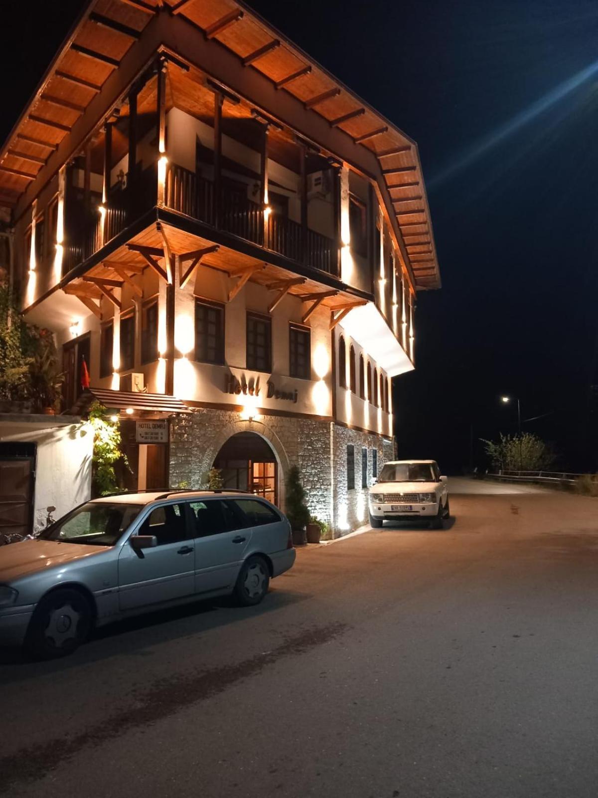 Hotel Demaj Berat Eksteriør billede