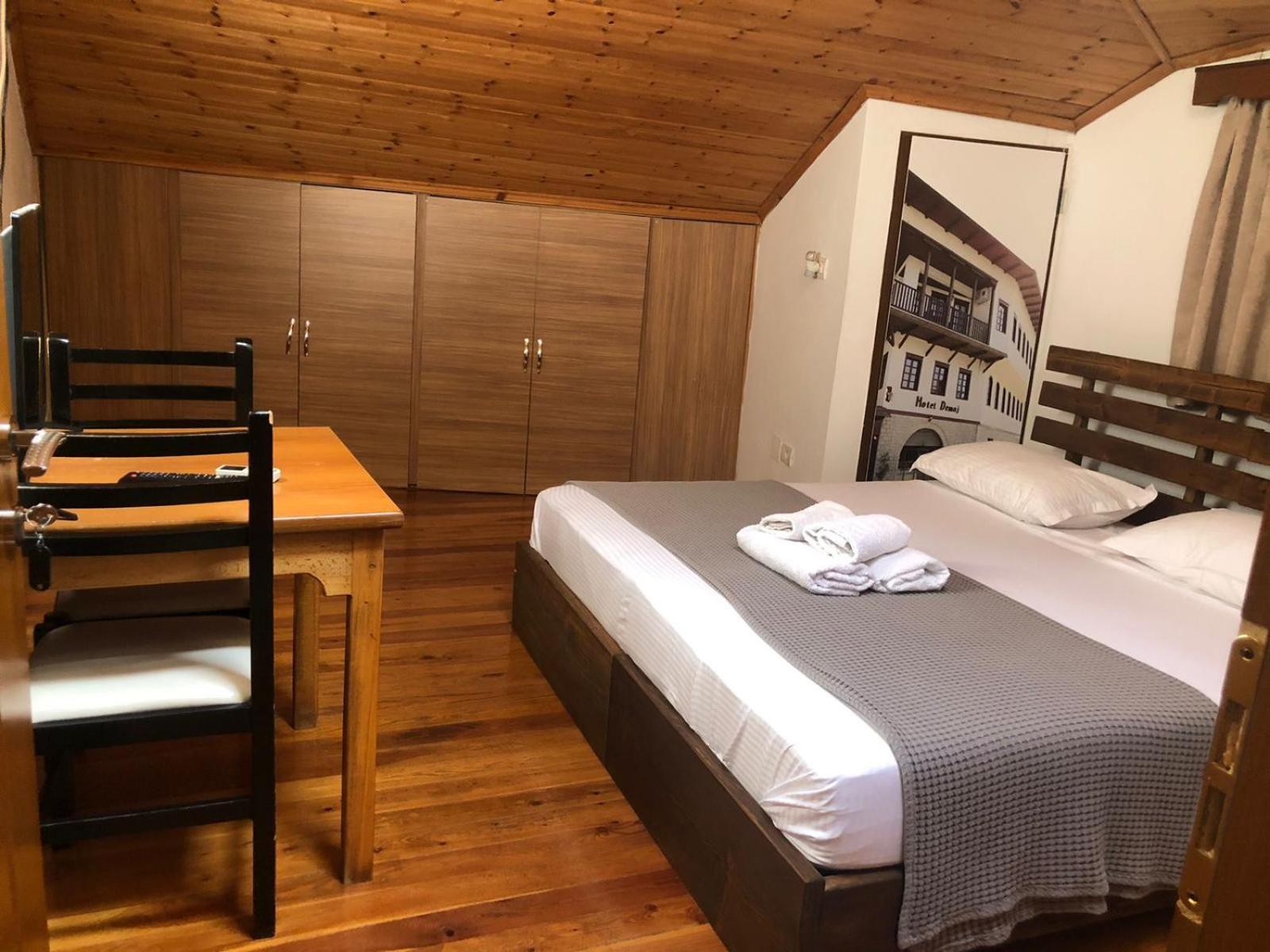 Hotel Demaj Berat Eksteriør billede