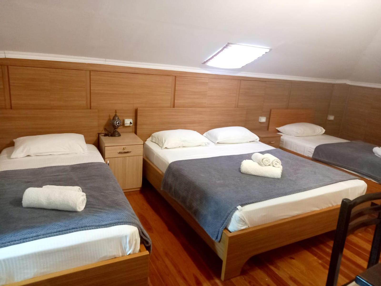Hotel Demaj Berat Eksteriør billede